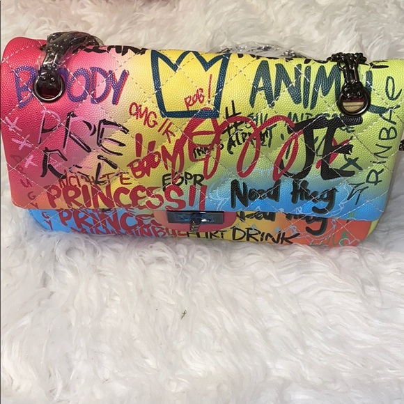 HP ❤️ “GRAFFITI BAG” The hottest trend of 2020 💖 - Picture 6 of 12